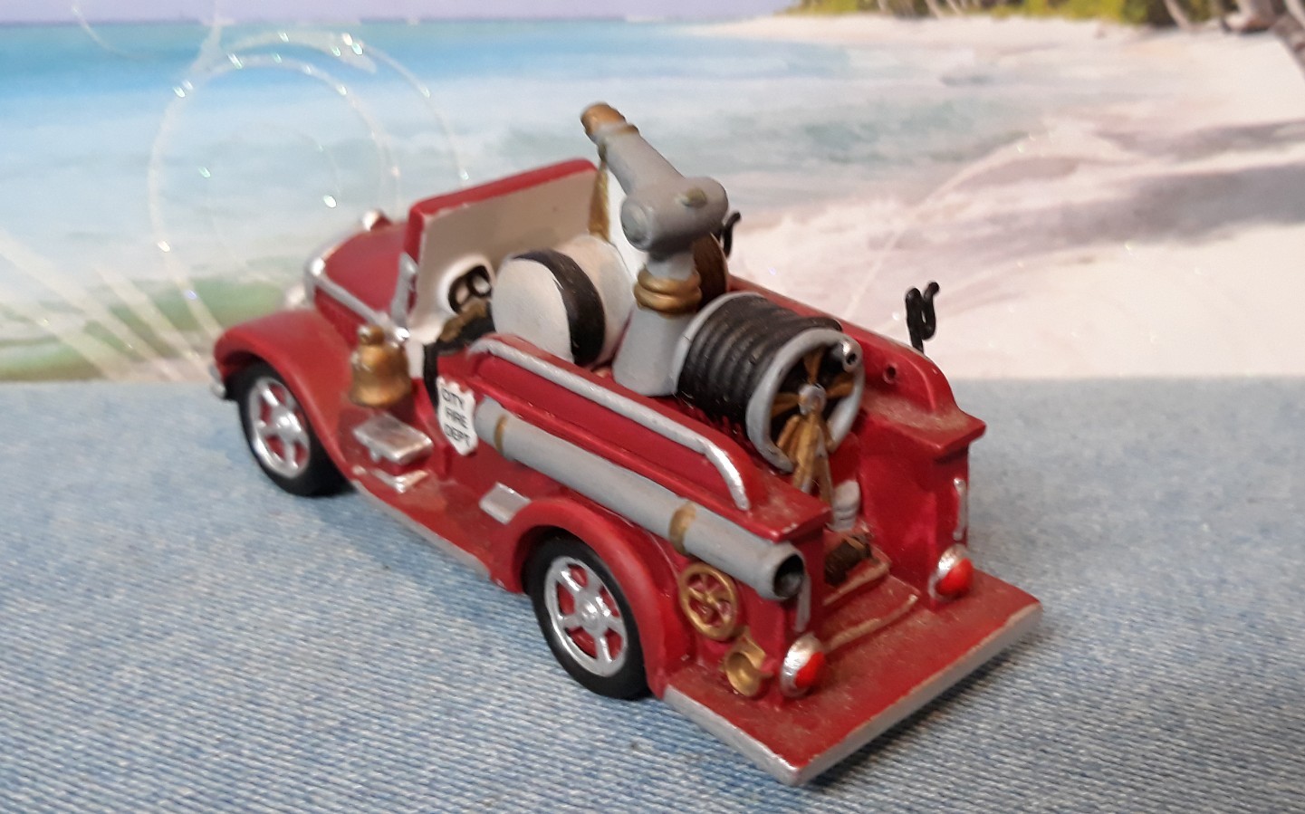 Department 56 City Fire Dept. Fire Truck Item #55476 (1991 to 1995)