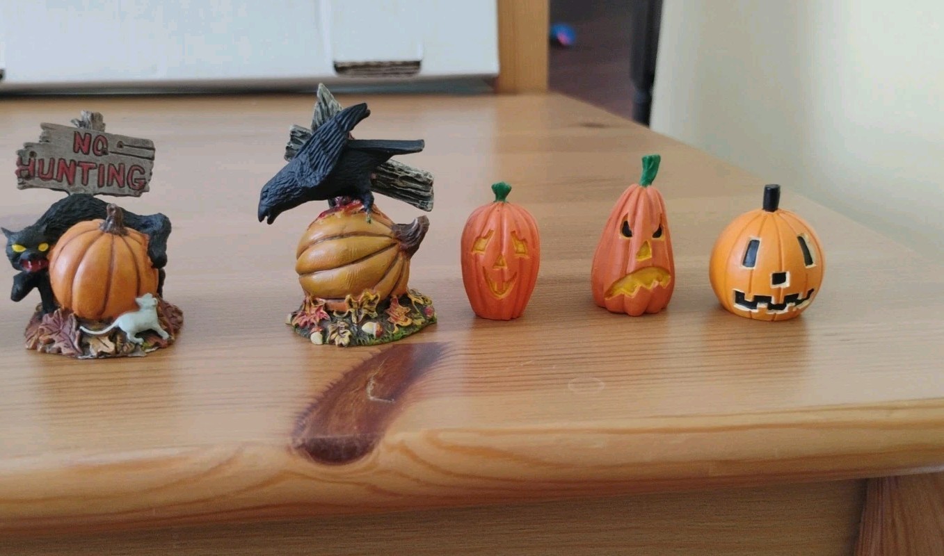 Dept 56 Halloween Scenery Village Accessories SET of 9 new 56.53165 retired 2004