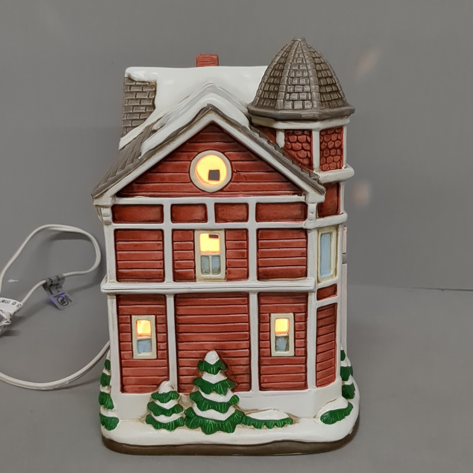Lefton Colonial Village Lattimore House Includes box Light Vintage Christmas