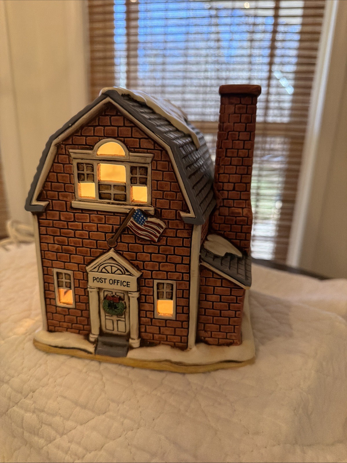 Vtg 1989 Lefton Colonial Village Post Office Christmas Winter House Lights Up
