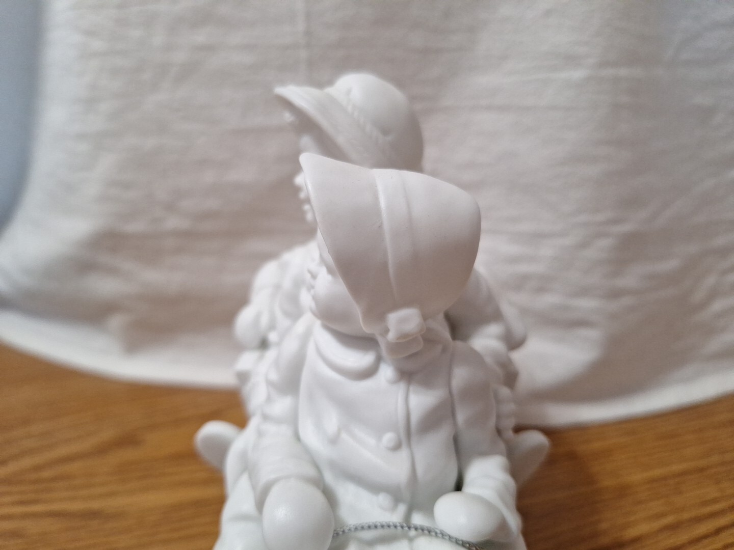 DEPT 56 Christmas Winter Silhouette Sliding In The Snow White FIGURINE 78492