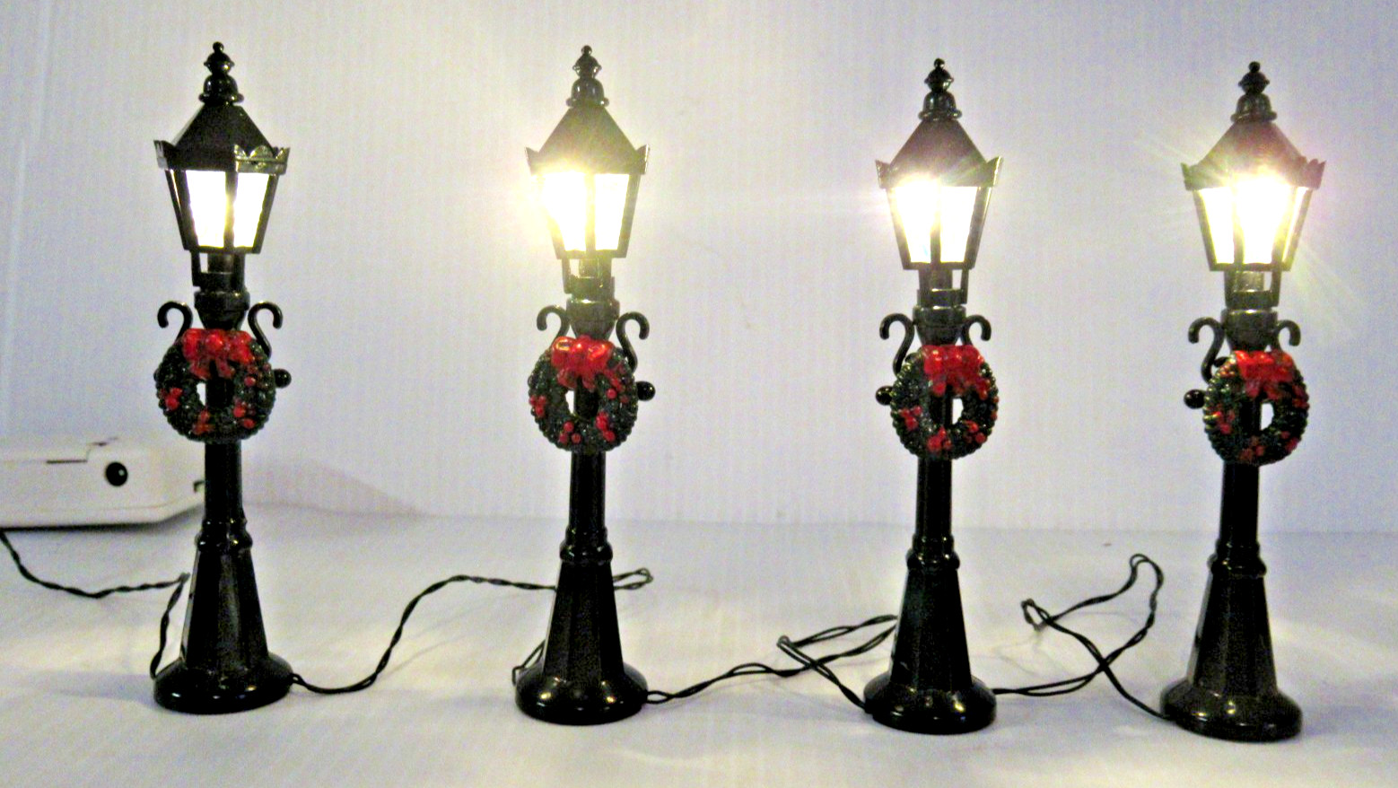 ENCHANTED FOREST “STREET LAMPS” ~(SET OF 4)~ ** LED LIGHTS / BATTERY OPERATED **