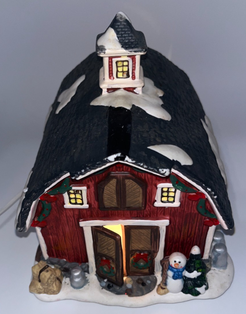 Holiday Time Christmas Village Country Barn Includes Cord Clear Bulb & Blue Bulb