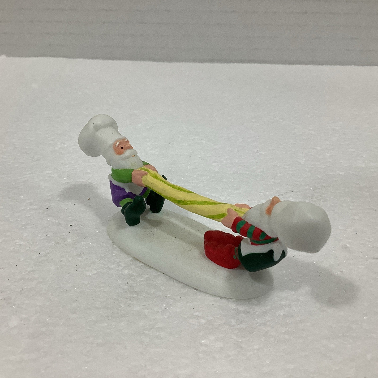 Department 56 North Pole Series 56854 Don’t Let Go Accessory