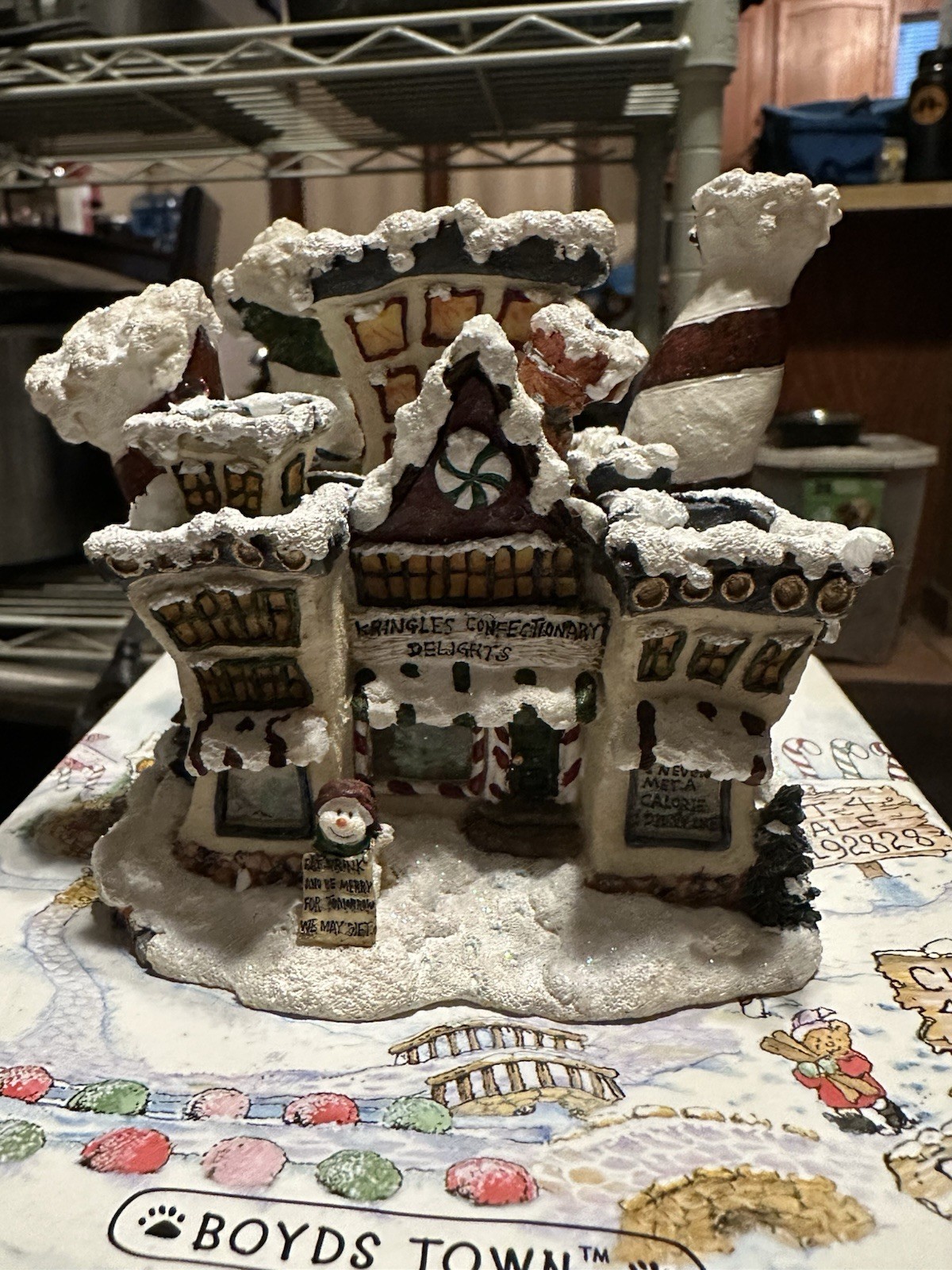 Boyds Bearly Built Village Frosty Shelter
