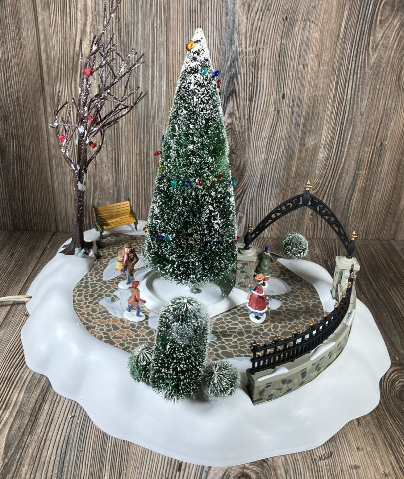 Dept 56 All Around the Park Animated Village Skating Rink Set w/Box Read VIDEO