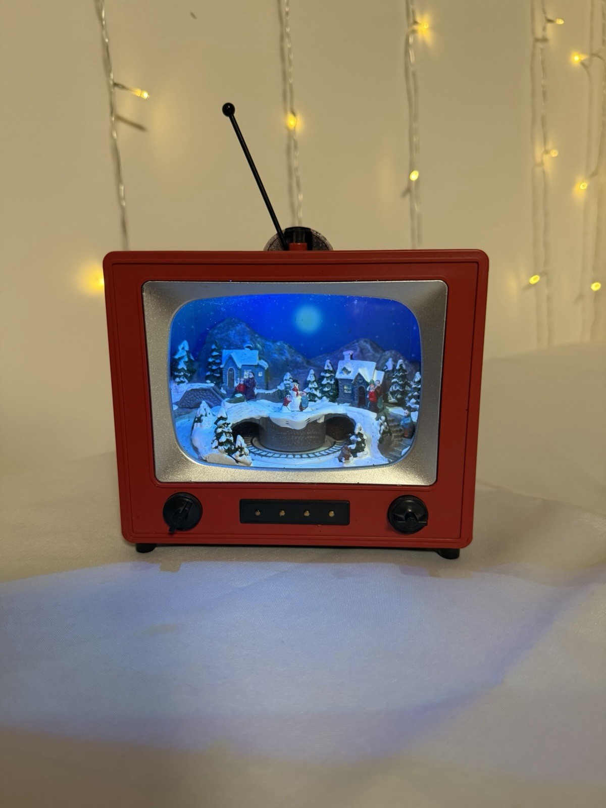 Animated Lighted Christmas Village Retro TV Train Holiday Display