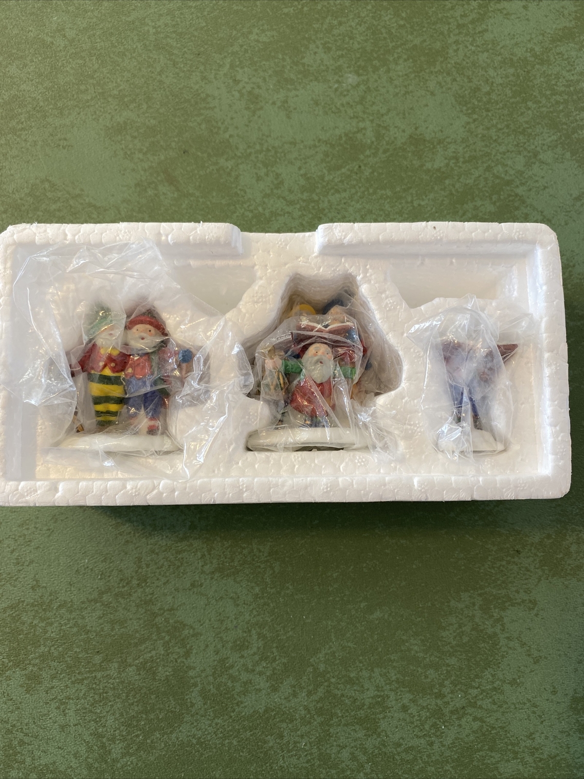 Dept. 56 Set of 3 “SING A SONG FOR SANTA” Figures – 2” Tall RETIRED Mint In Box