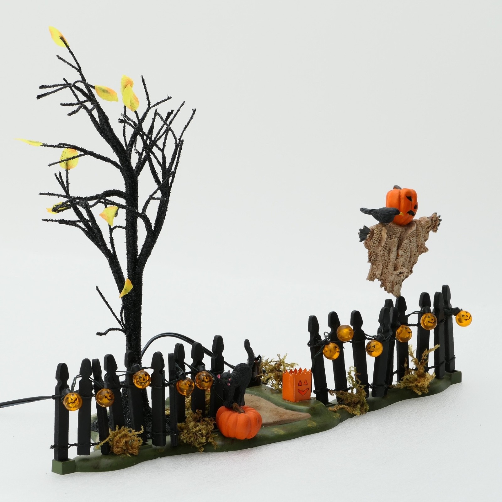 Dept 56 “Village Accessories – Spooky Yard Scene” 56.53177 – Box
