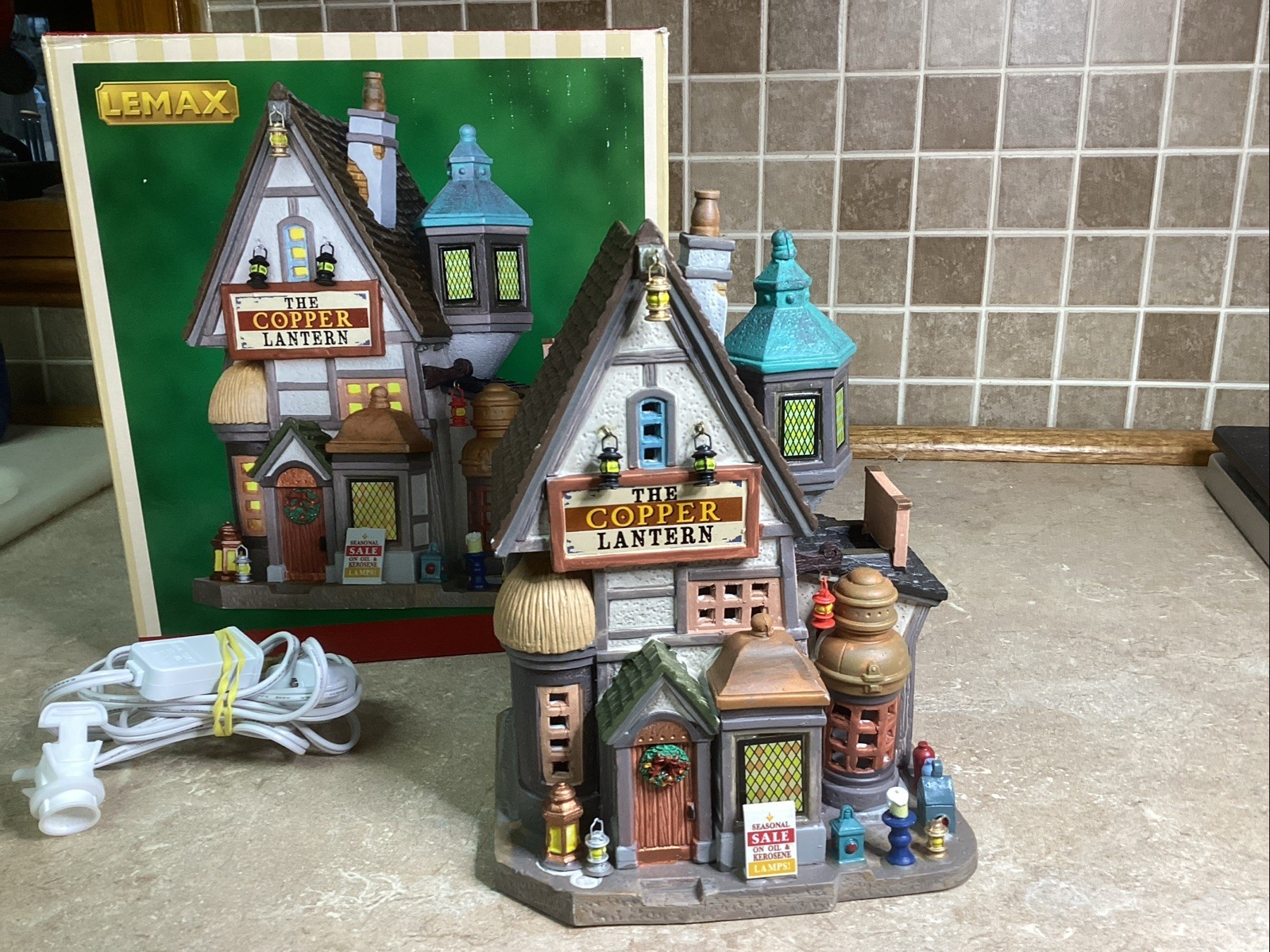 Lemax The Copper Lantern Christmas Village House Storefront Building -w/ Cord