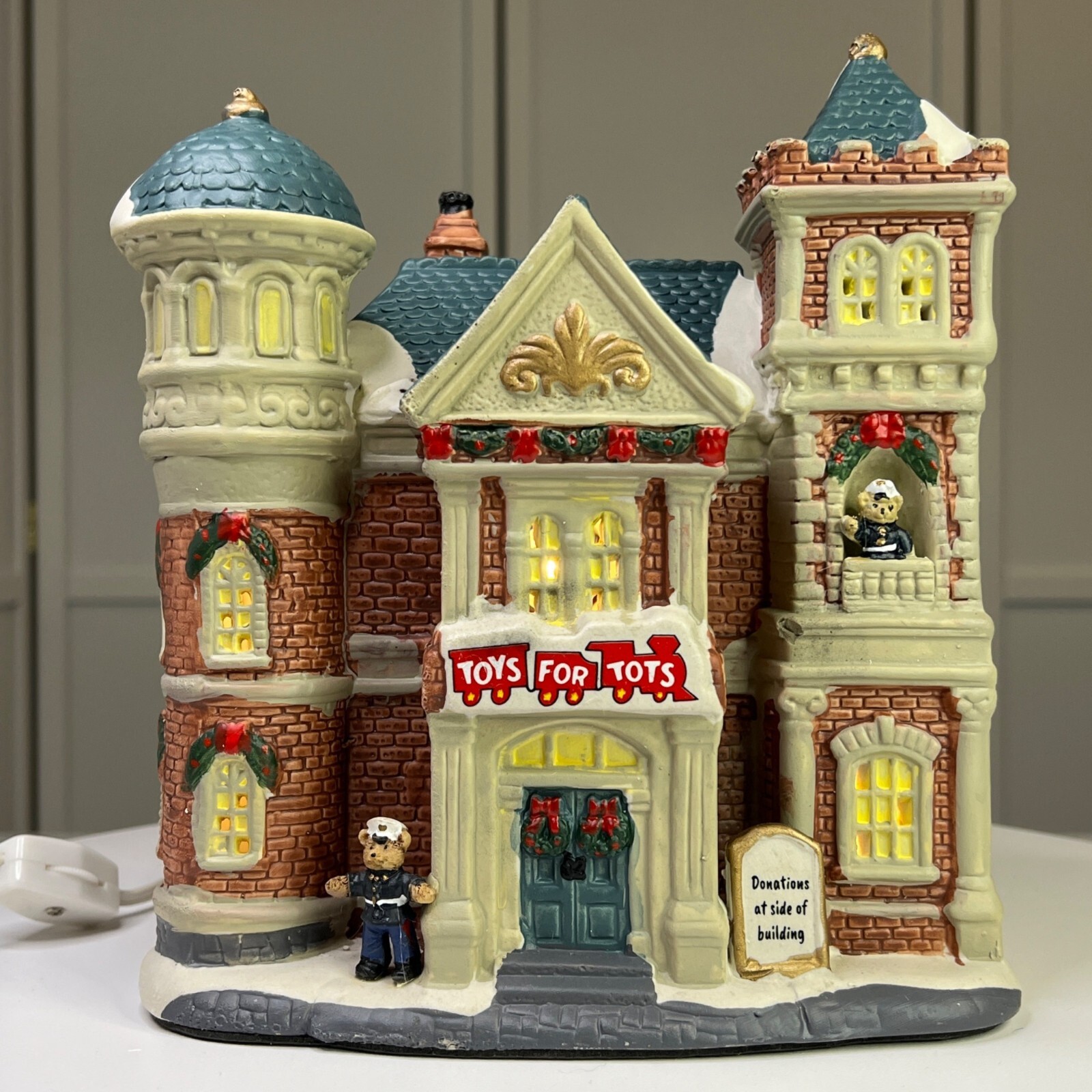 Holiday Time Victorian Toys for Tots House Lights Up from 2020 (no box)