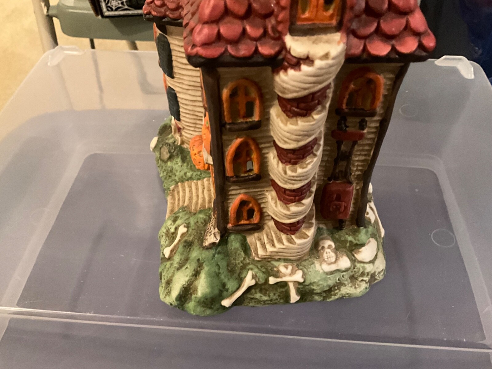Creepy Hollow Village Dr Frankenstein’s Mansion Haunted Lighted House NEW