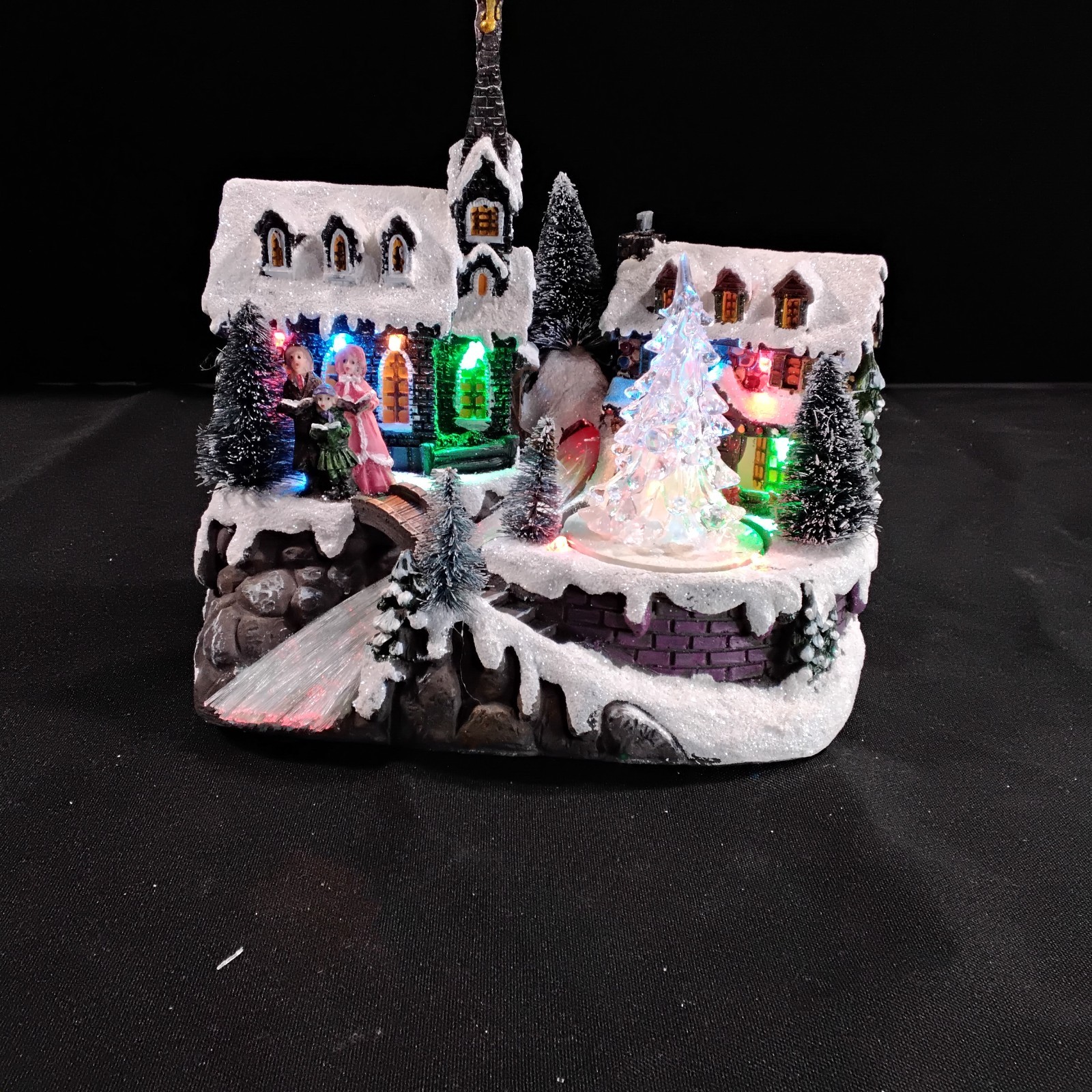 Pre-Lit LED Musical Animated Christmas Village Scene With Rotating Tree. Tested.