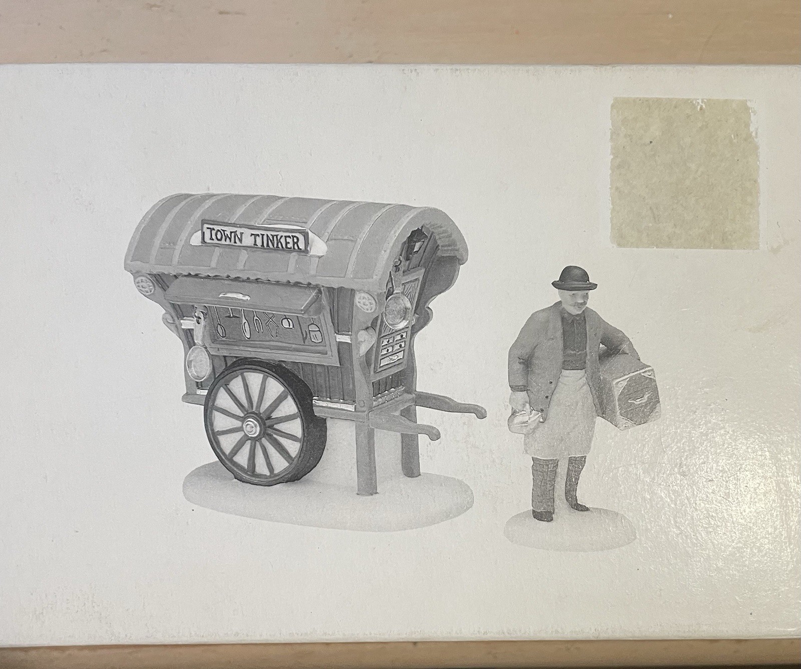 Dept 56 Heritage Village Town Tinker #5646-4 2 Pc Set