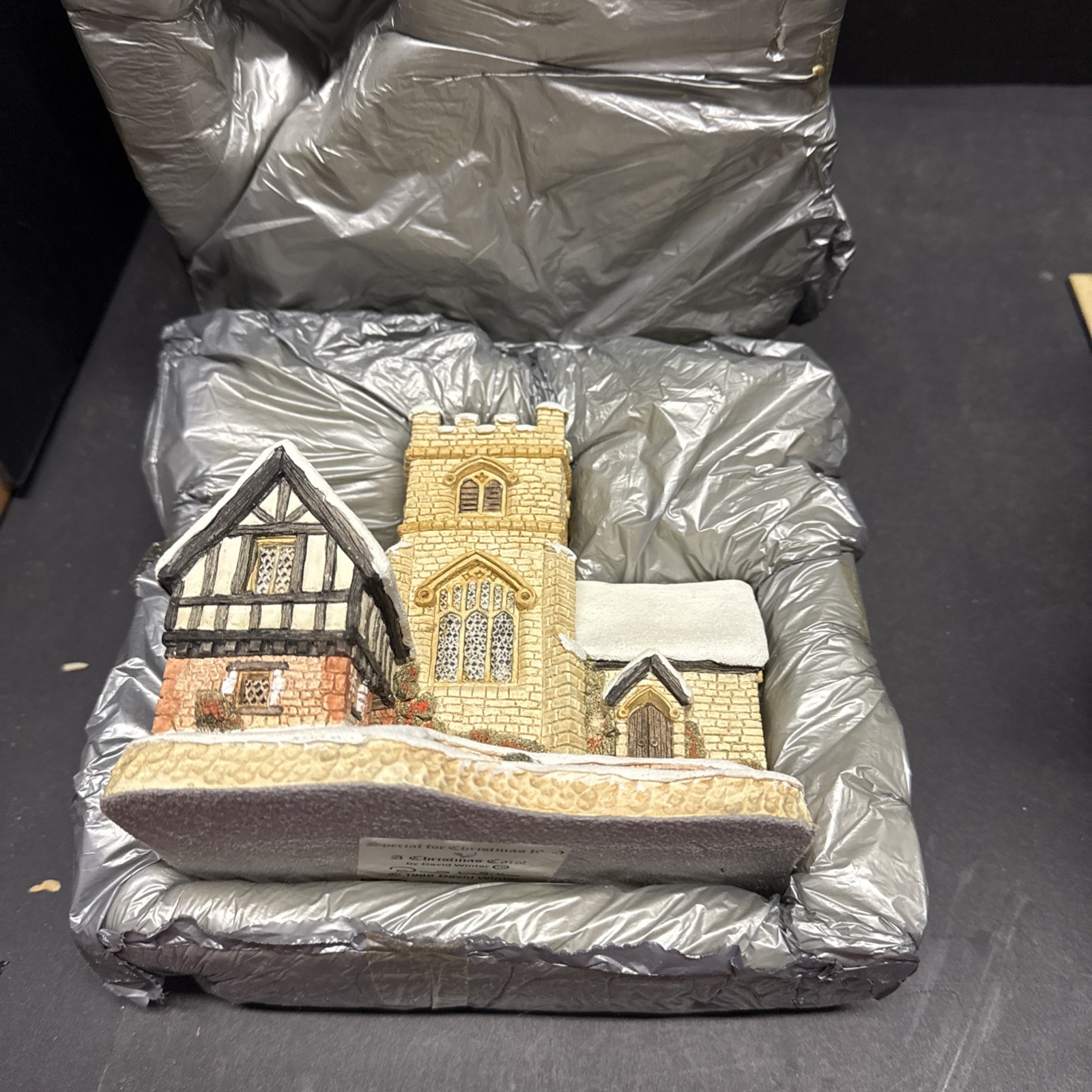 David Winter Cottage A Christmas Carol Parish Church 1989 Vintage John Hine Box