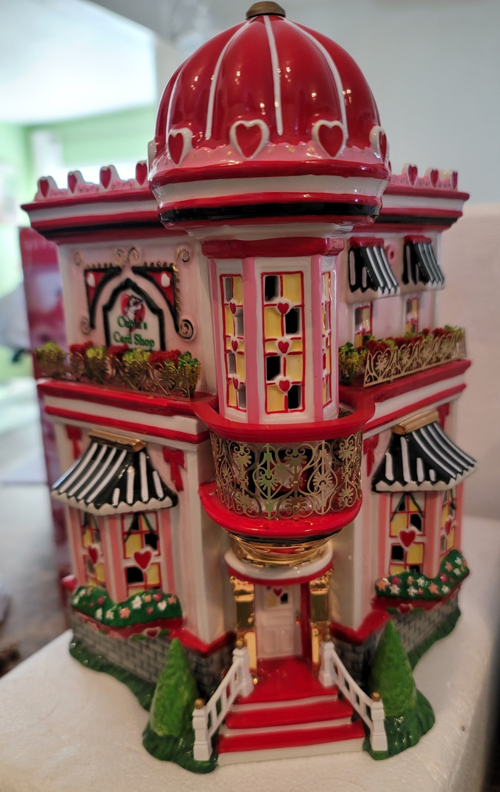 Department 56 Cupid’s Cardshop – Snow Village – Rare Collectible! Preowned