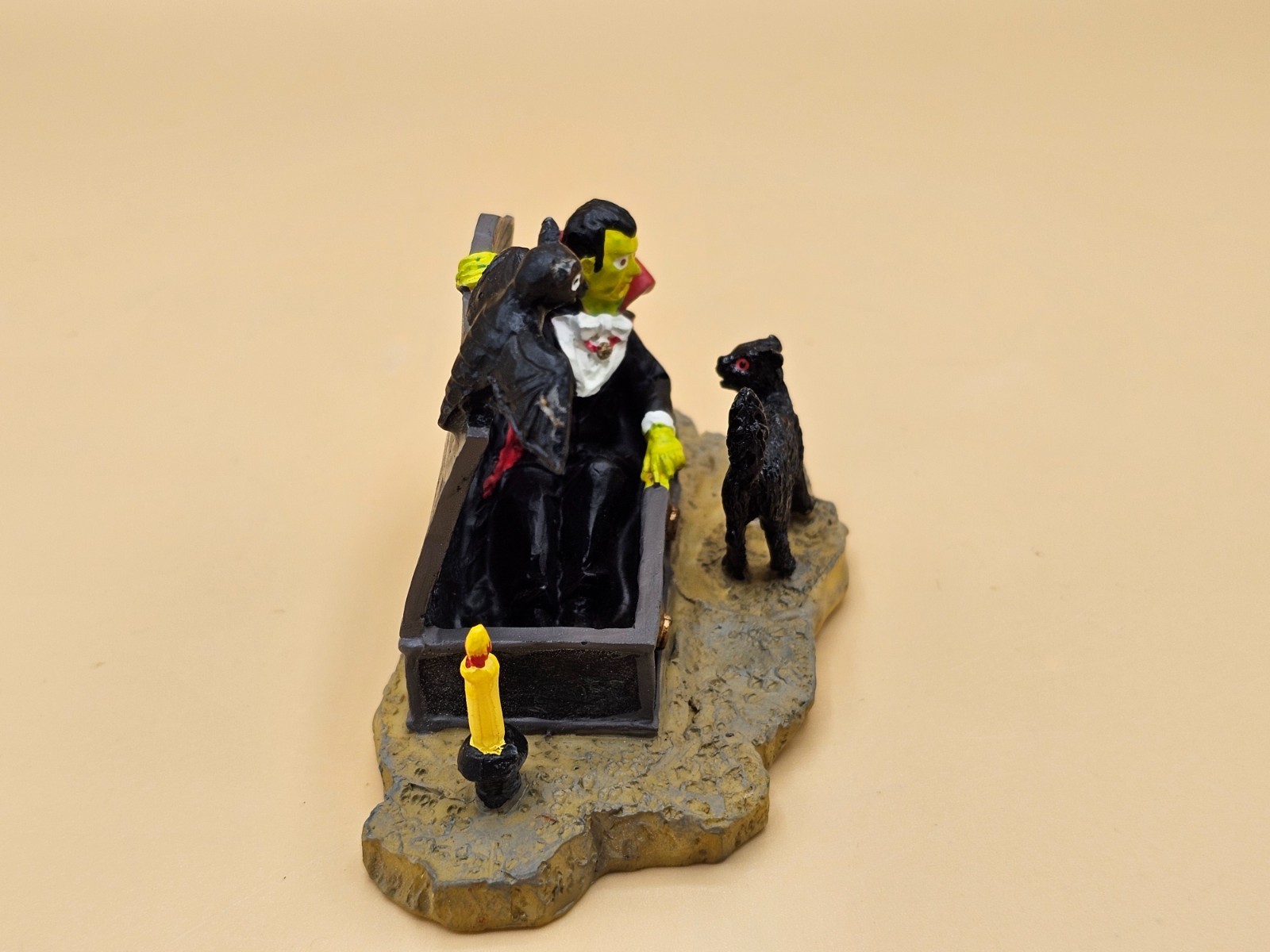 Retired Lemax Spooky Town 2002 Figure – Vampire in Casket