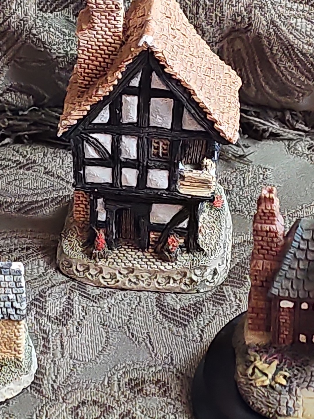 Lot of 3 Hawthorne Gone With The Wind Houses And Buildings -Excellent Condition