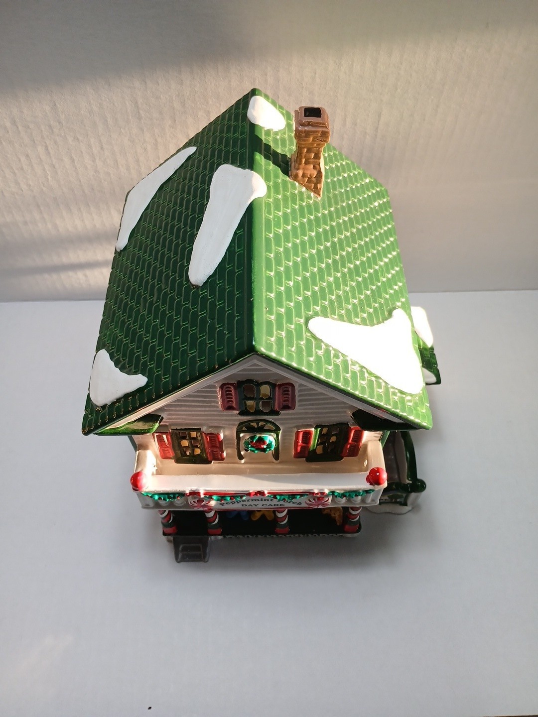 Department 56 The Original Snow Village Peppermint Porch Day Care 54852 No Cord