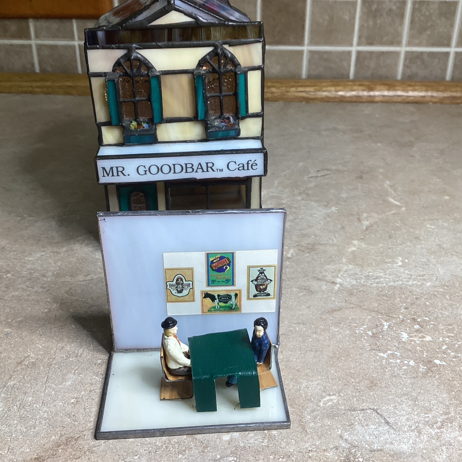 HERSHEY STAINED GLASS -Chocolate Town 1996-Mr Goodbar Cafe- Lighted-RUDY BROS.
