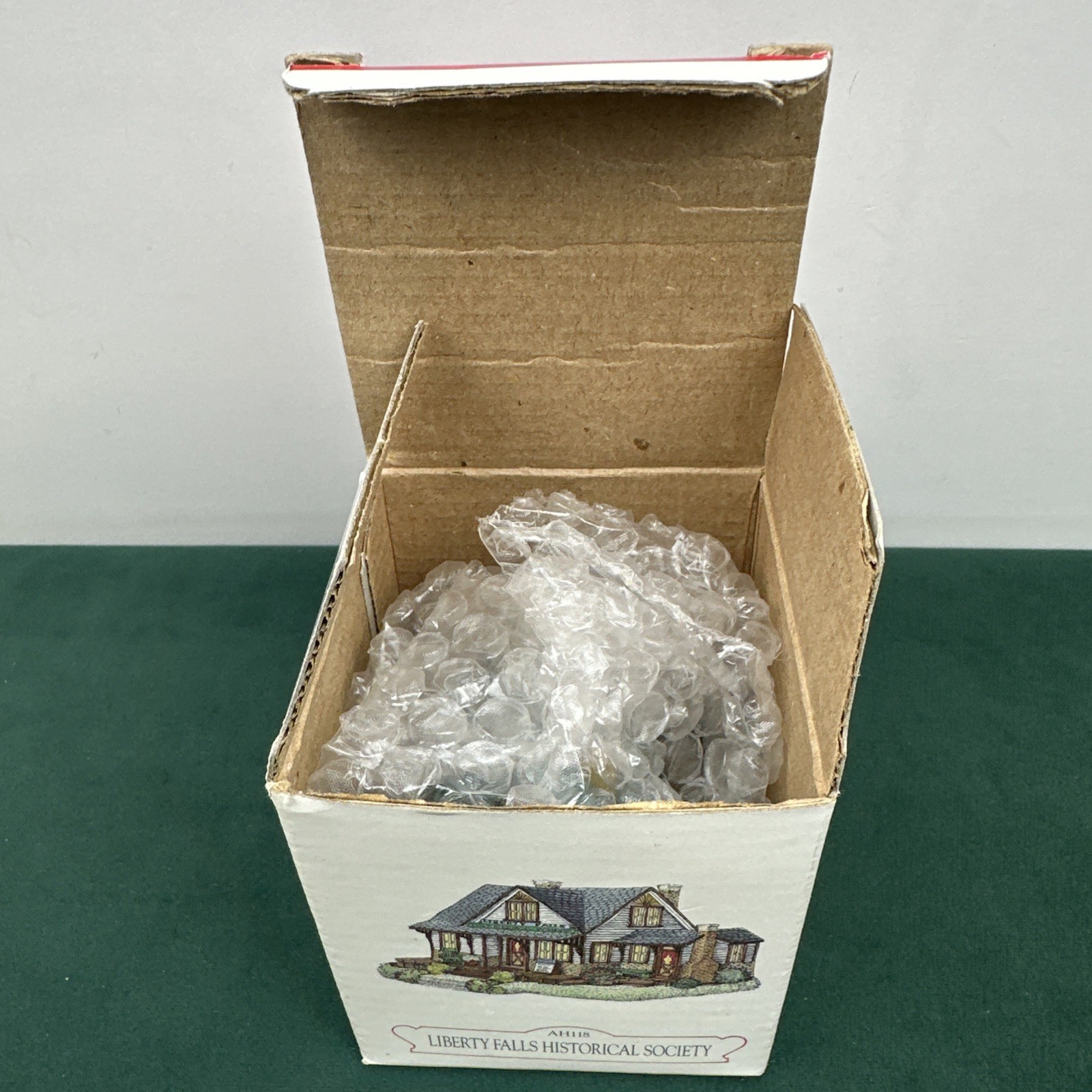 Vintage Liberty Falls Historical Society 1996 Miniature Village AH118