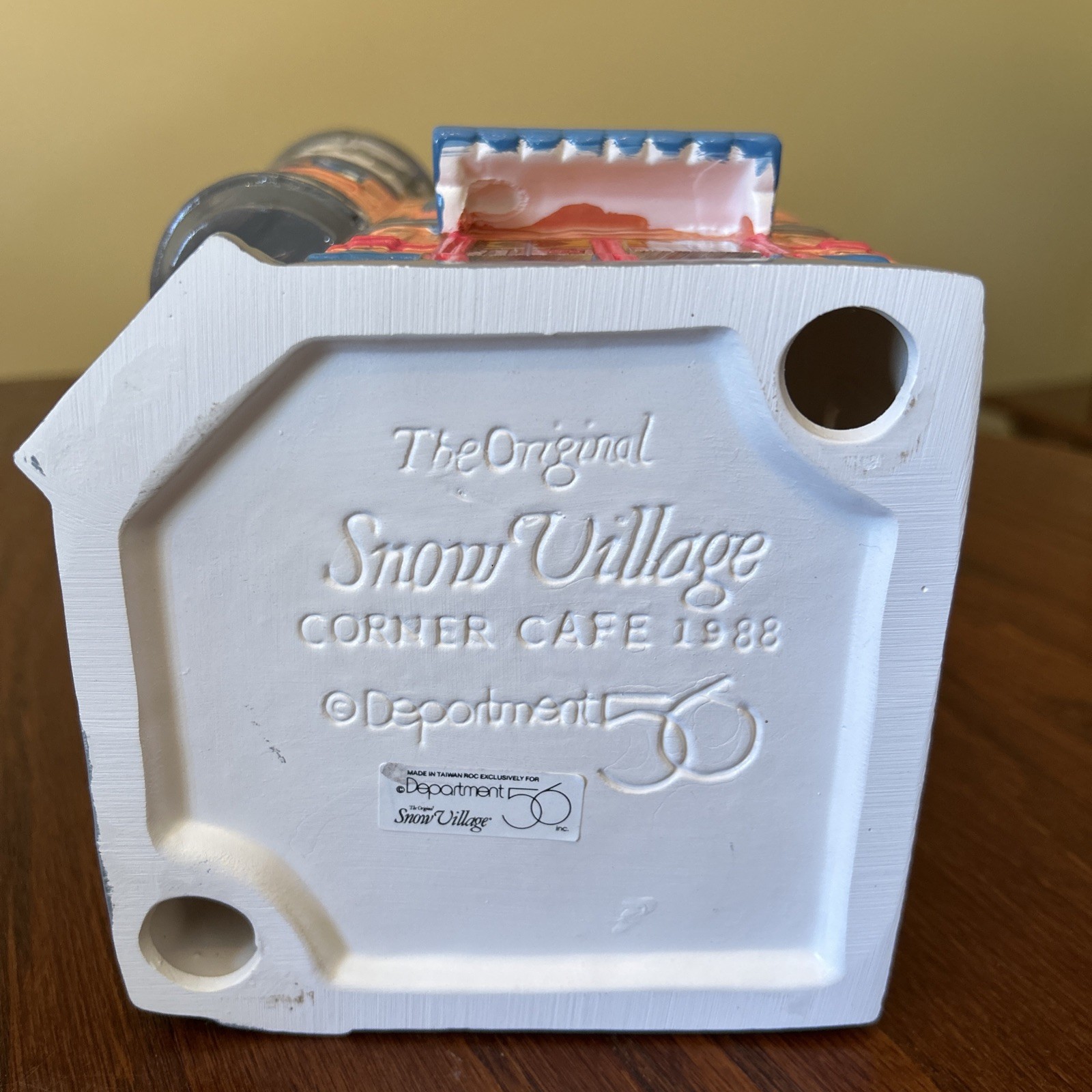 Dept. 56 Snow Village “CORNER CAFE”#5124-1 Orig Box, Tag, & Light Cord