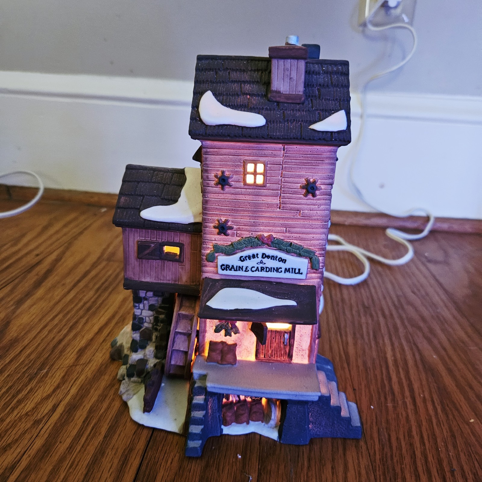 Dept 56 Great Denton Mill Dickens Village 5812-2 Lighted Holiday Decor Christma