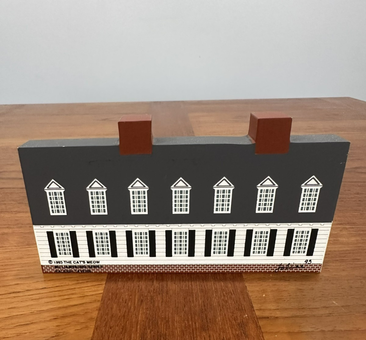 Vintage 1993 Cat’s Meow Village – Raleigh Tavern – Williamsburg Series #2934