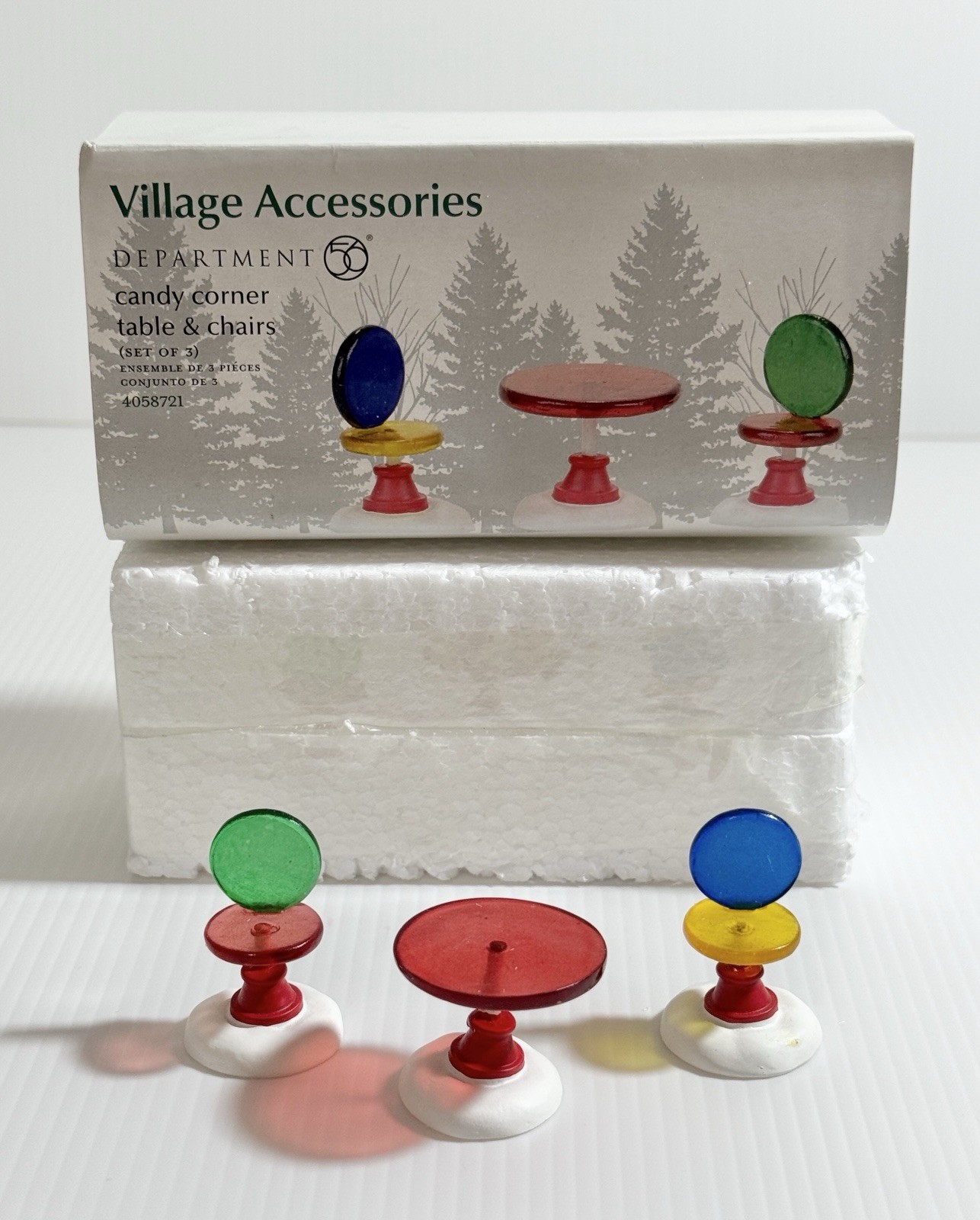 Dept 56 Village Accessories CANDY CORNER TABLE & CHAIRS 3 Piece Set NEW