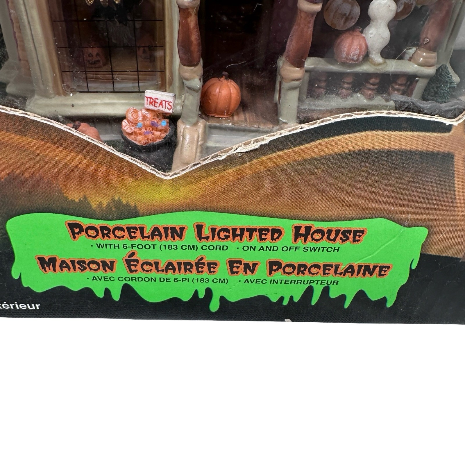 Lemax Spooky Town Trick or Treaters Haven Porcelain Lighted House 2004 45006