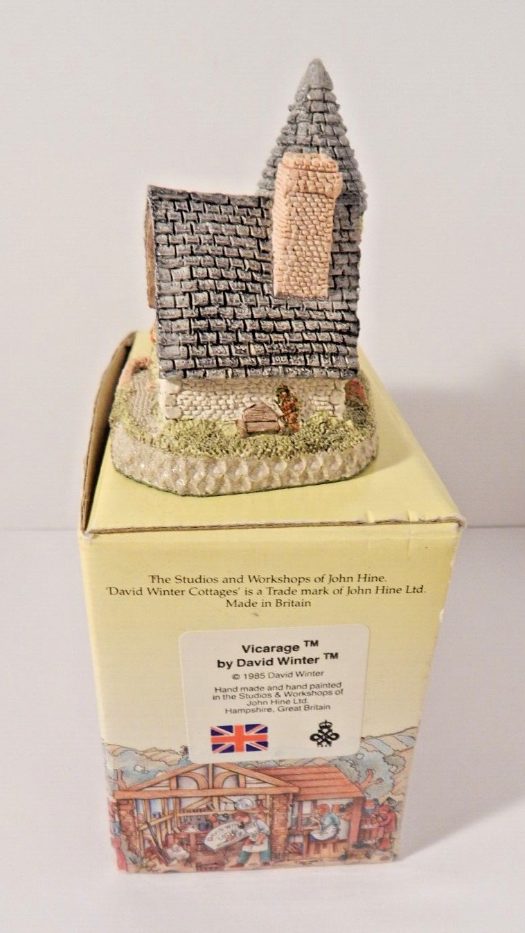 Vintage David Winter Cottages 1985 THE VICARAGE Boxed With COA NIB NICE! 1985