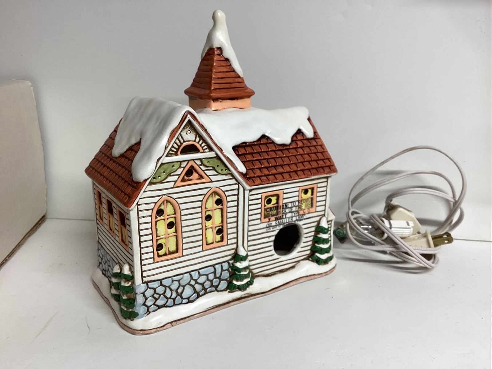 Lefton~Colonial Village~Friendship Chapel Byron Wood ~#06334