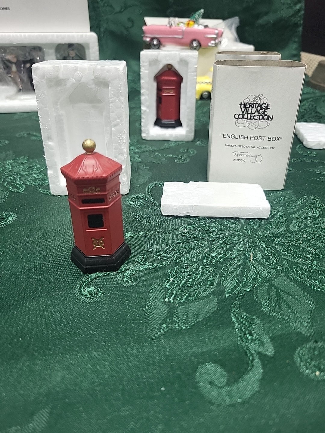 Dept 56 Heritage Village Dickens Village Characters lot of 10 – 9 w/Box See Pics