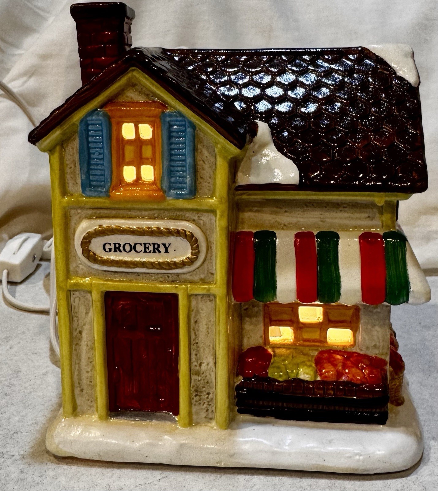 Vintage Celebrating Christmas An American Lighted Dolomite Village Grocery 1994