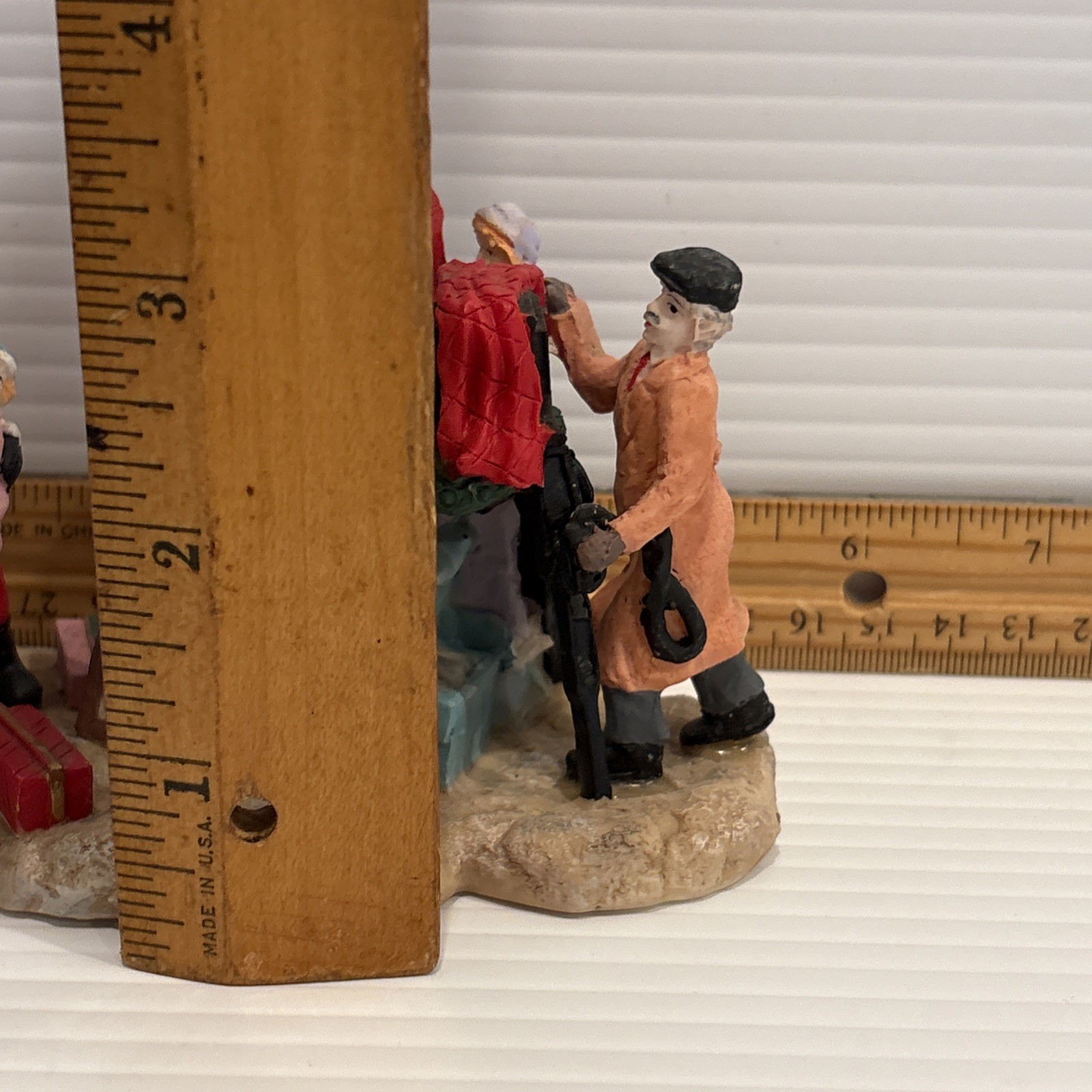 Vtg Victorian Village Collectibles Photos With Santa Old Fashioned Christmas