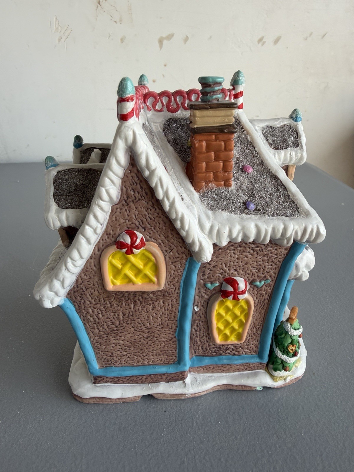 Lemax Sugar N Spice GINGER’S ORNAMENTS Retired Light Christmas Village 2005