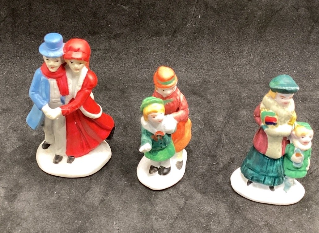 Lot 27 Pieces Lemax Christmas Village Accessory Assorted Figurines