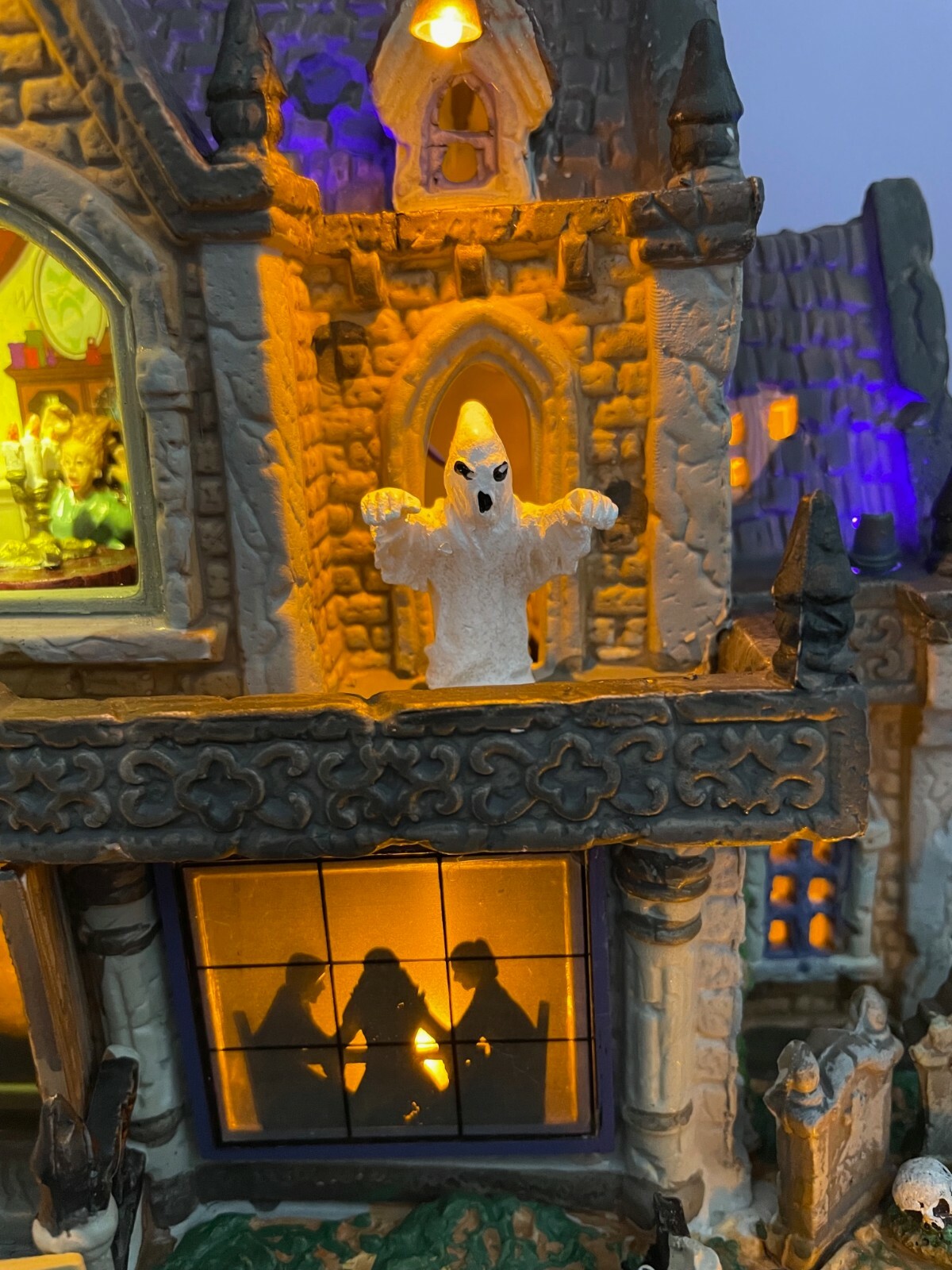 Lemax Spooky Town “Crowley Hall” Brand New, Lights, Sound, Ceramic, Rare