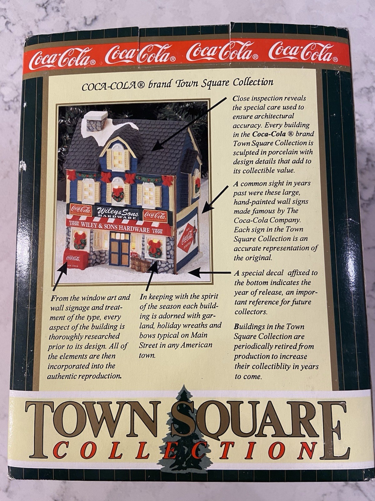 Coca Cola Town Square Collection – 5 & Dime Variety Store – 1997 NEW