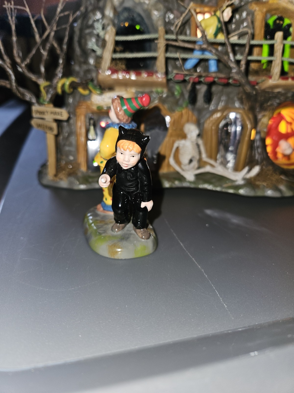 Dept 56 – Haunted Fun House
