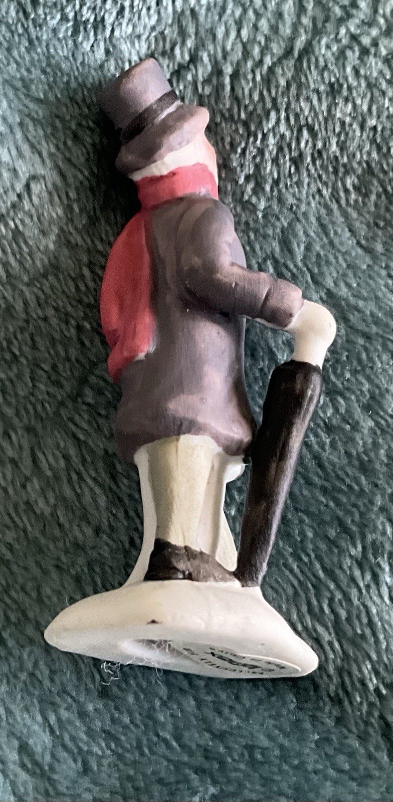 Lemax Christmas Village Man In Hat Porcelain 2 3/4″ Man Holding Umbrella