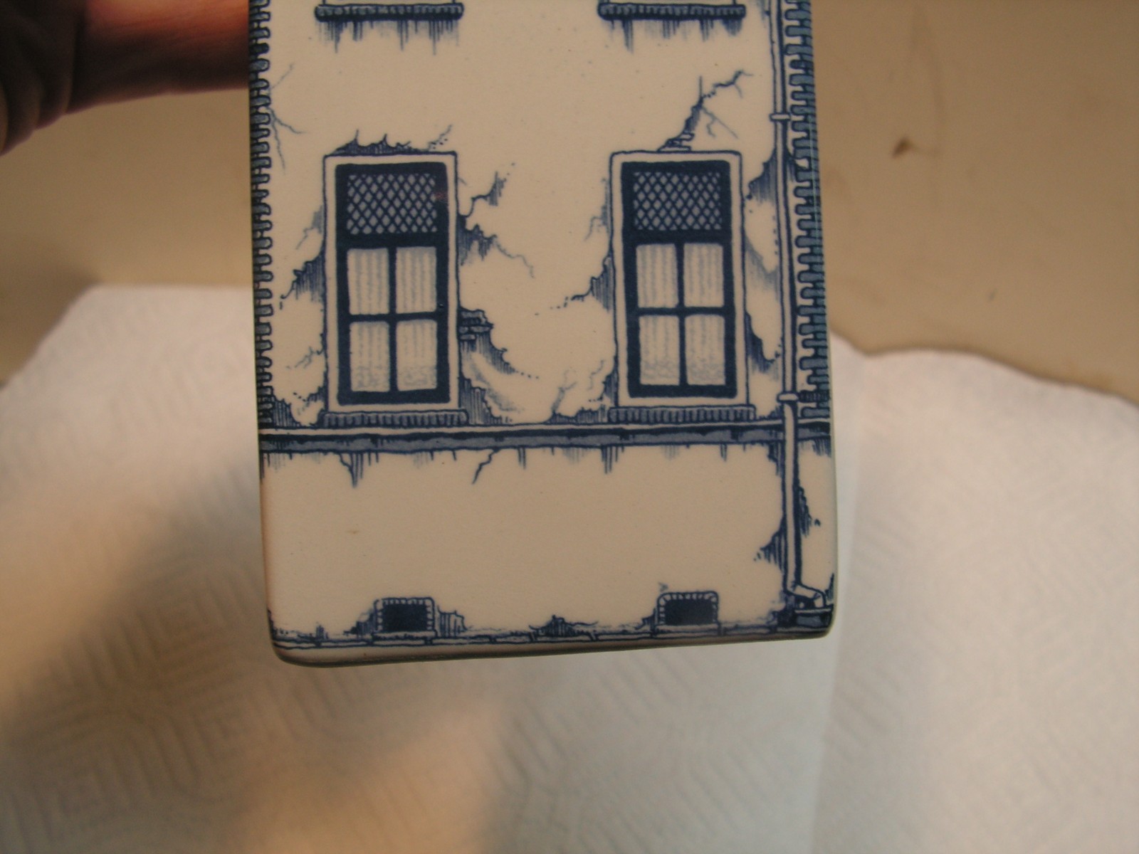 Delft Canal Building # 1705-4 With intricate blue details.