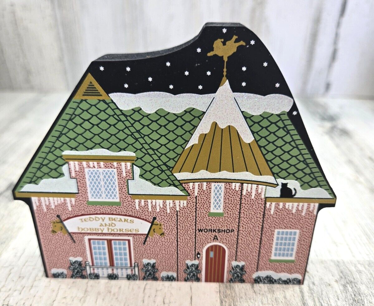 Cat’s Meow Village North Pole Collection II Workshop A 1998 Shelf Sitter