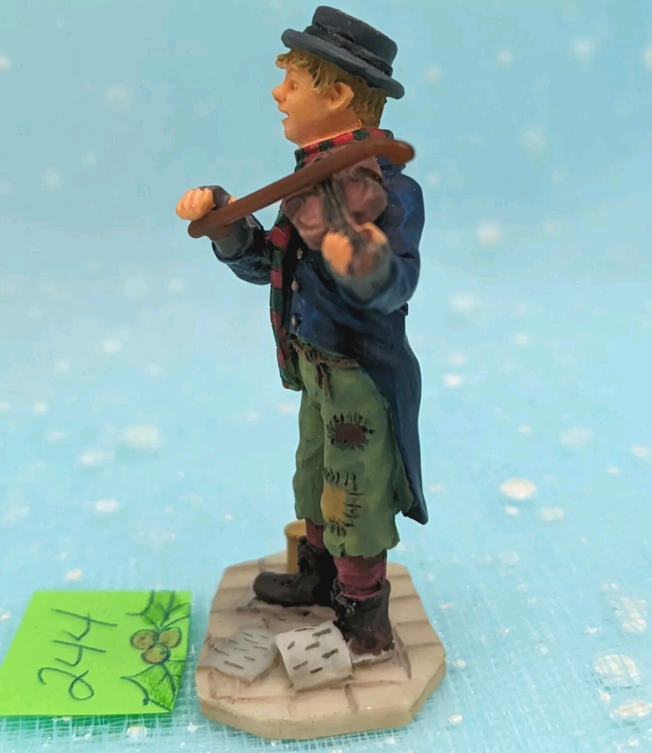 Lemax Victorian Pauper Boy Fiddle Violin SMALLER SCALE Village LOOSE INV244