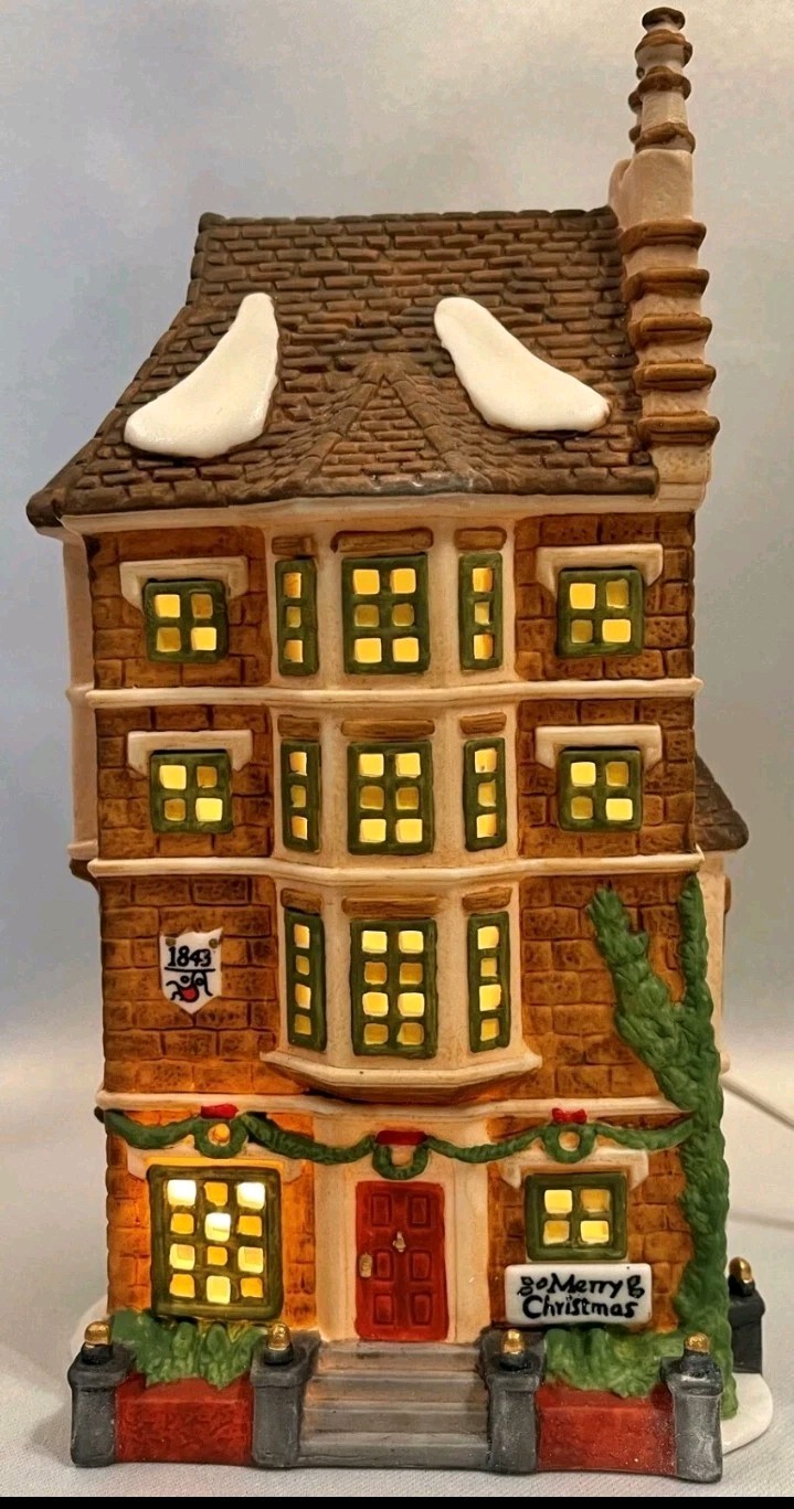 DEPARTMENT 56 HERITAGE COLLECTION DICKENS VILLAGE NEPHEW FRED’S FLAT
