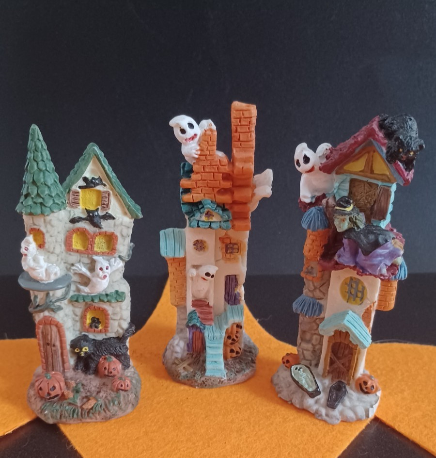 Set Of 3 Vintage Halloween Village Houses slim Accessories Halloween Decor