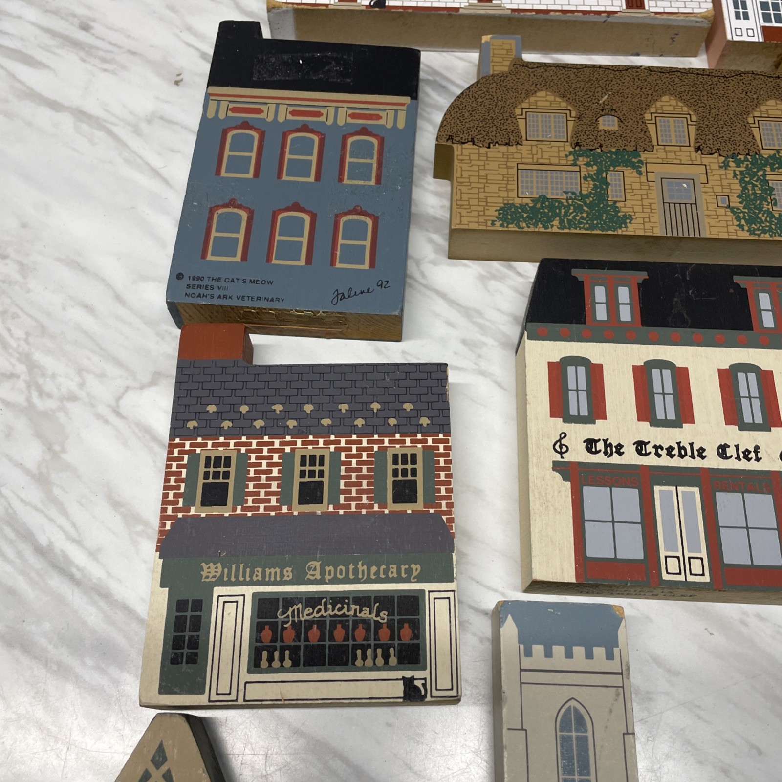 Vtg Mixed Bag Lot of 13 Cat’s Meow Village Collectibles Buildings
