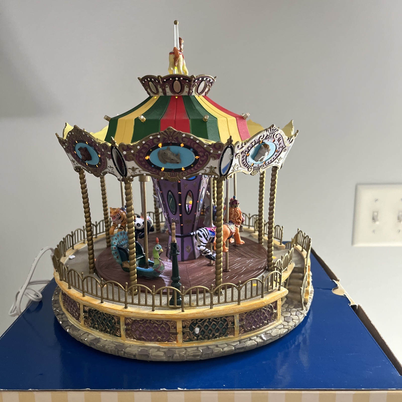 Lemax Village Collection BELMONT CAROUSEL Animated Musical Light RARE Vintage 94