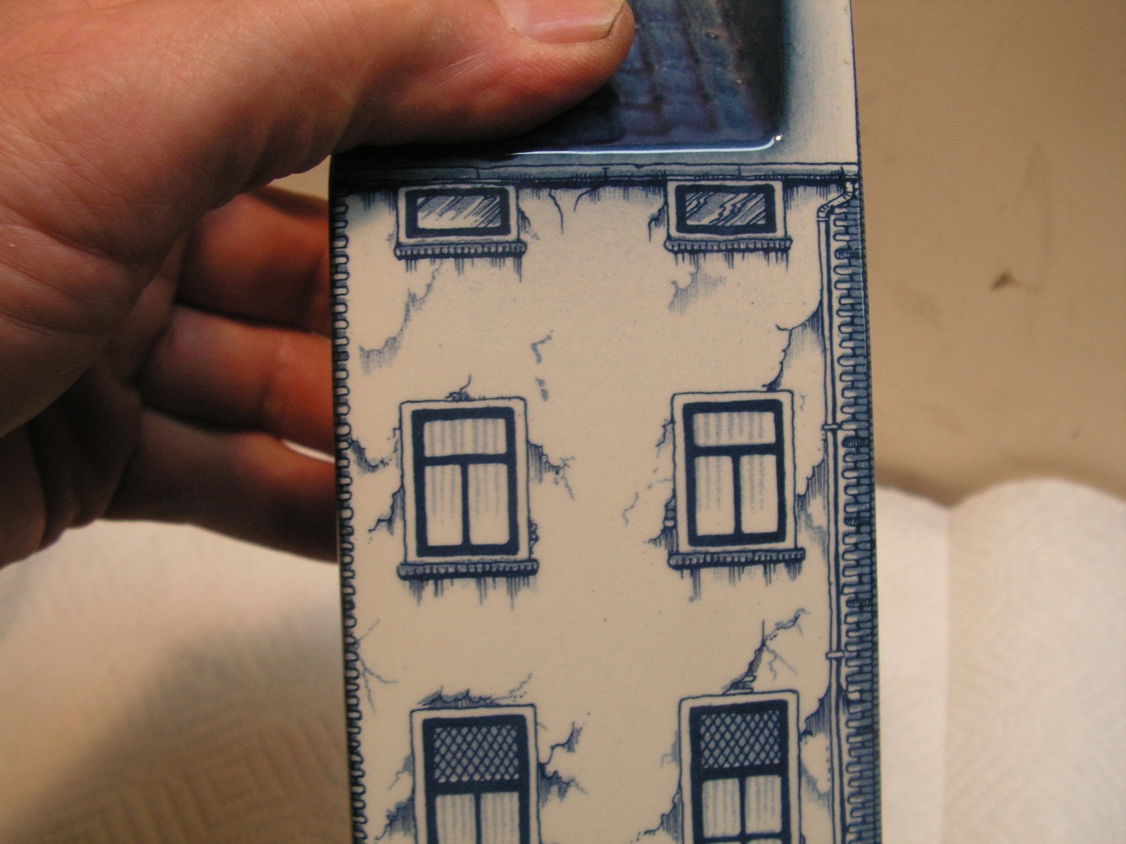 Delft Canal Building # 1705-4 With intricate blue details.