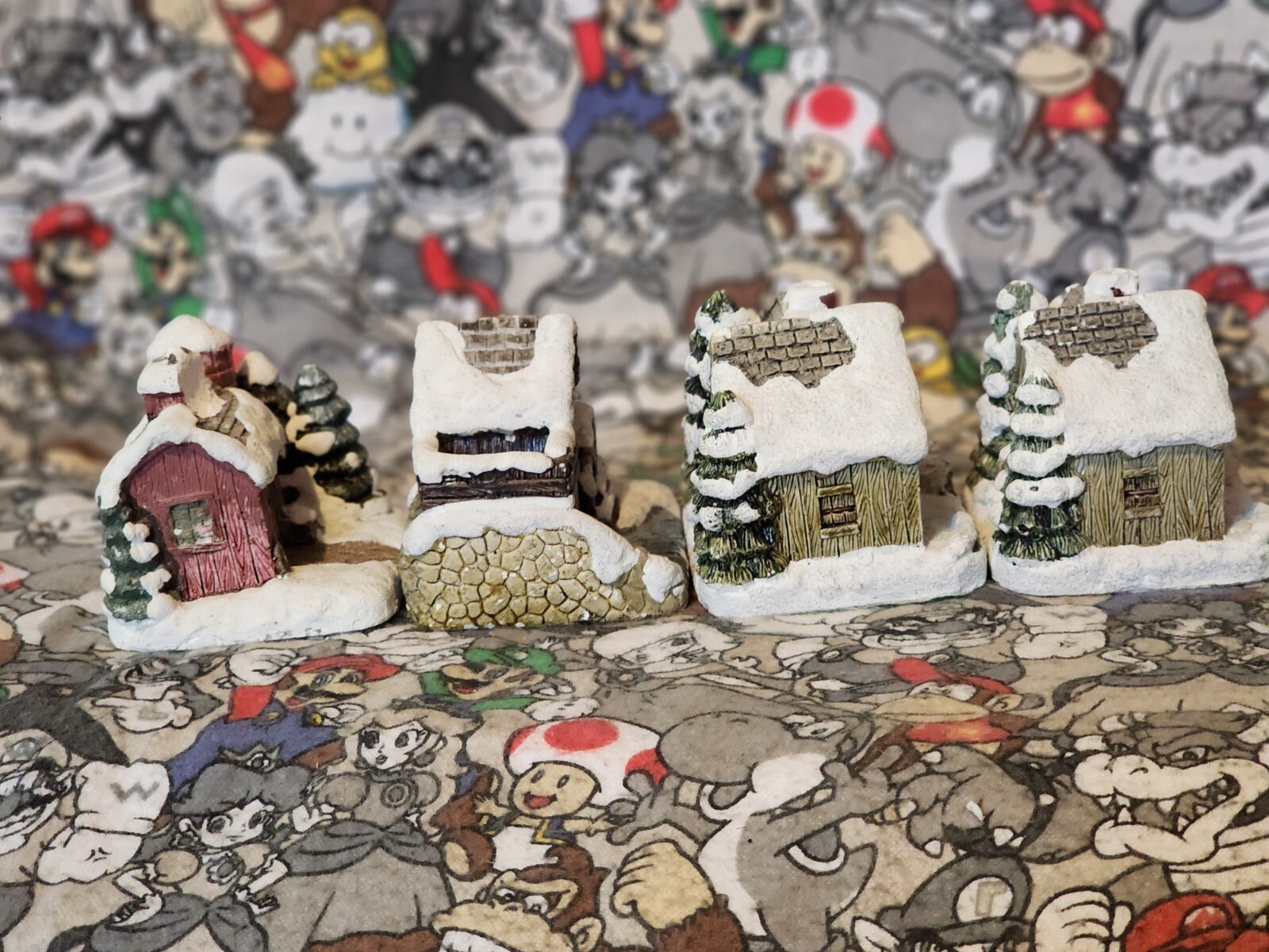 1989 RSVP American Rustic Series Painted Country Christmas Cottages Lot of 7